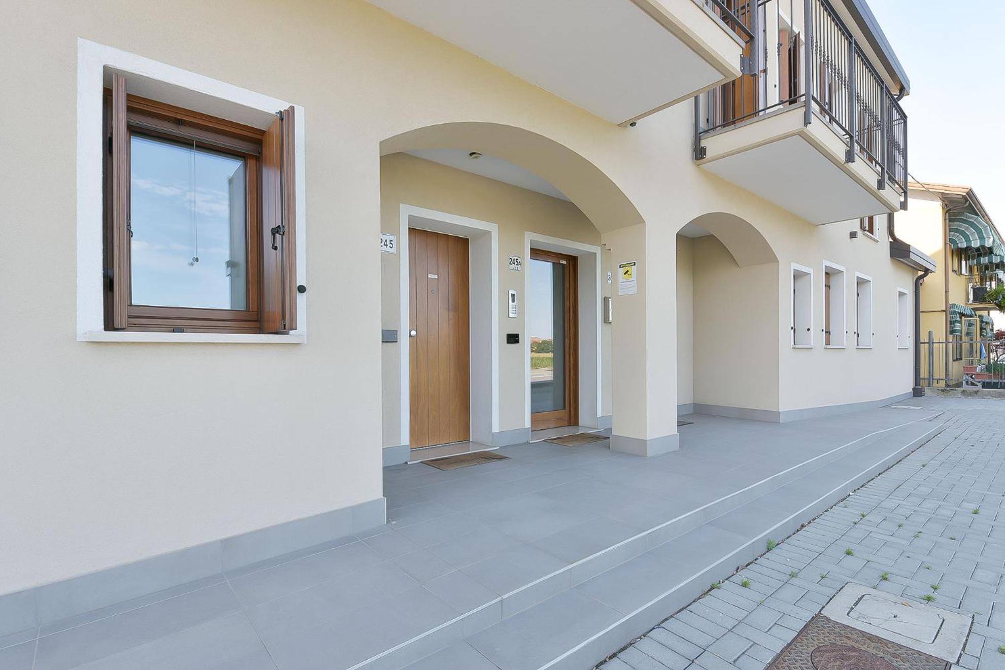 Queen Venice Fly Apartments Campalto Exterior photo