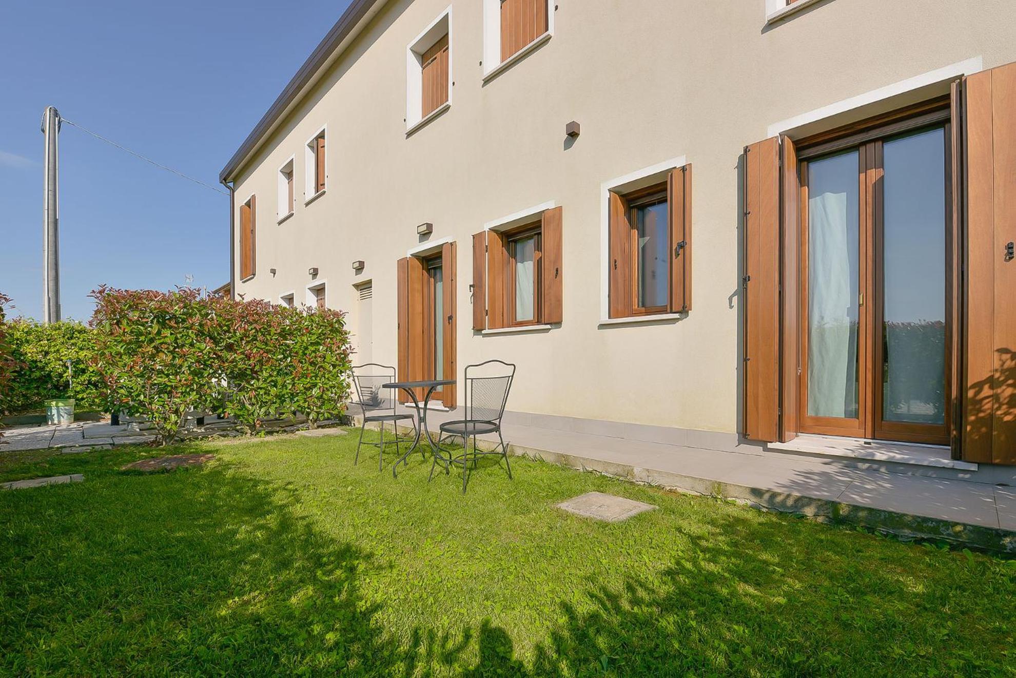 Queen Venice Fly Apartments Campalto Exterior photo