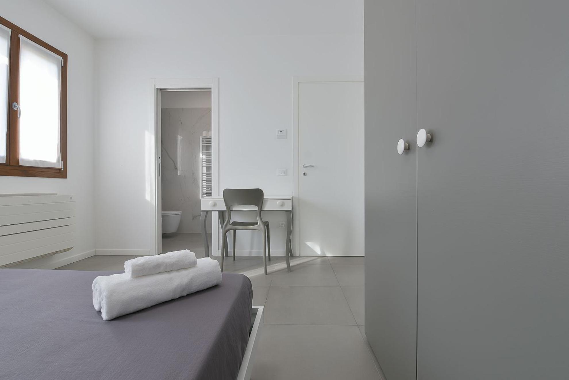 Queen Venice Fly Apartments Campalto Exterior photo